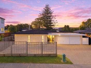 6 Fratley Avenue, Farm Cove, Auckland