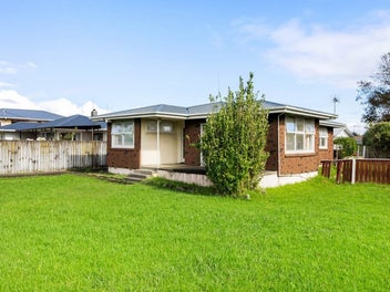 27 Mckenzie Road, Mangere Bridge, Auckland