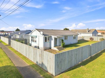 24 Titoki Street, Castlecliff, Whanganui