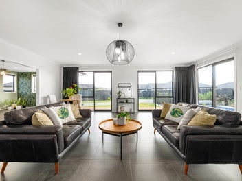 8 Hurricane WAY, Burleigh, Blenheim