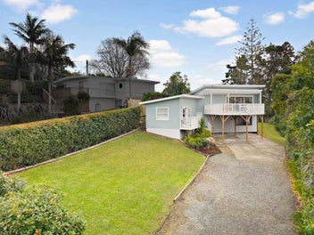 36 D'Oyly Drive, Stanmore Bay, Whangaparaoa