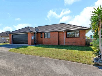 33 Ocean View Rise, Ruakaka