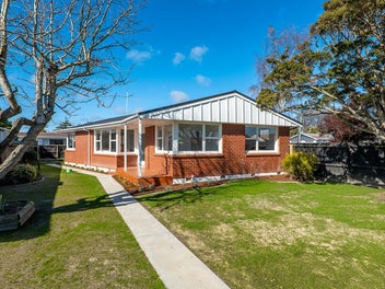 2 Freebairn Street, Redwood, Christchurch