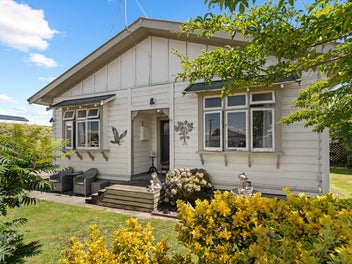 105 Perry Street, Masterton