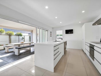 16 Egmont Street, Patea, Patea