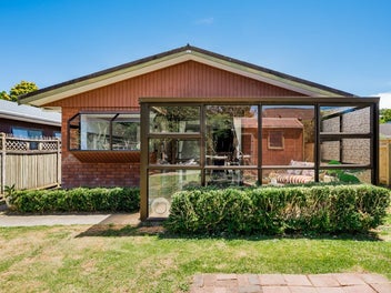 15 Wedgewood Grove, Raumati Beach, Paraparaumu