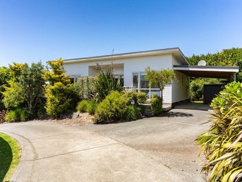 8 Manuka Close, Mangawhai