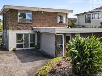 45 Pigeon Mountain Road, Half Moon Bay, Auckland