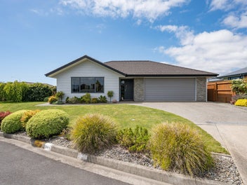 10 Calla Grove, Richmond