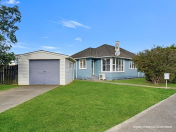 12 Holland Crescent, Bulls