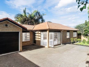 16A Alberta Street, Point Chevalier, Auckland