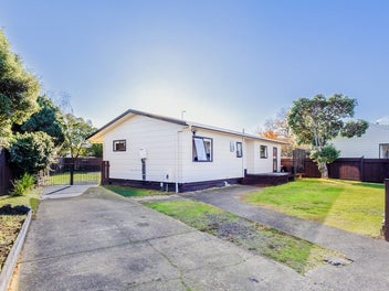 125 Makarini Street, Paraparaumu