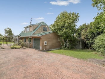 33A Bell Road, Beachlands, Auckland
