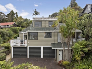 45 Rosecamp Road, Beach Haven, Auckland