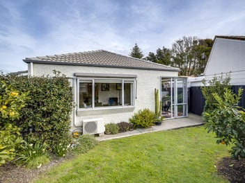 3/184 Charles Street, Westshore, Napier