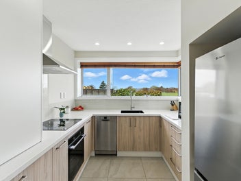 1/50 Steadman Road, Broomfield, Christchurch