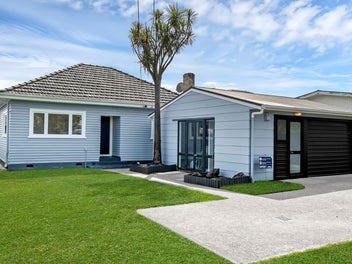 124 Old Wairoa Road, Papakura, Papakura
