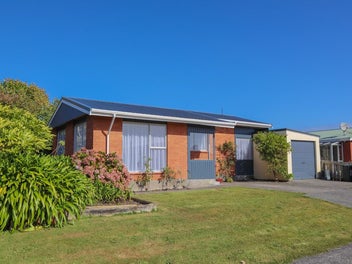 112 Bealey Street, Hokitika