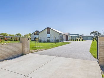 56 Verdeco Boulevard, Lincoln, Lincoln