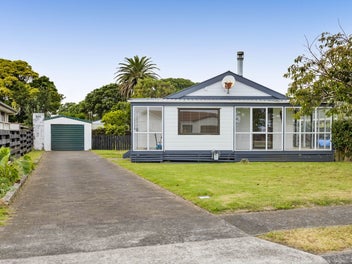 8 Ponderosa Place, Opunake