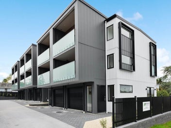 24F Essex Street, Te Atatu South, Auckland