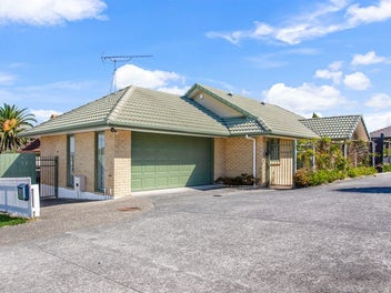 15 Stratford Road, Manurewa, Auckland