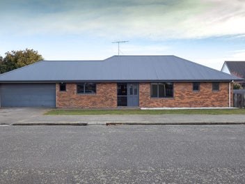 17 Charles Street, Allenton, Ashburton
