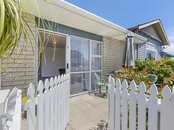 3/220 CORONATION Avenue, Welbourn, New Plymouth