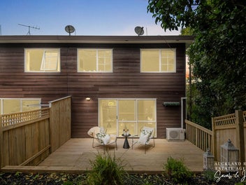 24/193 Eskdale Road, Birkenhead, Auckland