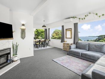 36 Akatea Road, Korokoro, Lower Hutt