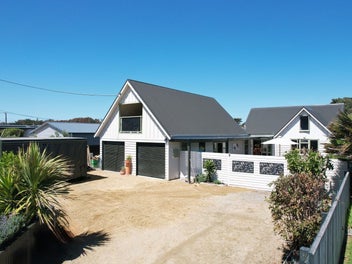 41 Koputara Road, Himatangi Beach