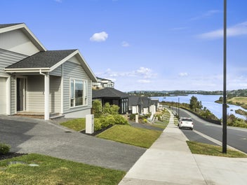 158 Arran Point Parade, Orewa, Orewa