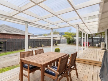 9A Heretaunga Square, Silverstream, Upper Hutt