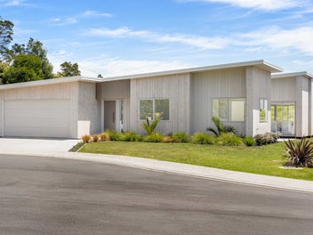 16 Ian Hopper Way, Pauanui
