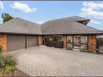 2/6 Waikato Place, St Johns, Auckland