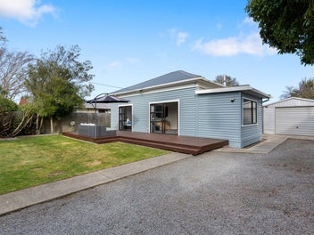 22 Seymour Street, Hornby, Christchurch