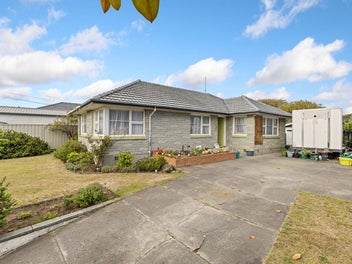 15 Greenhaven Drive, Burwood, Christchurch