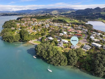 22 Giles Way, Tanners Point, Katikati