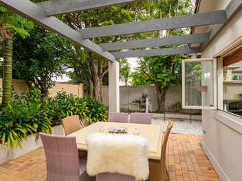 1/2 Evan Street, Belmont, Auckland