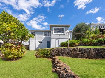 55 Waiohua Road, Greenlane, Auckland