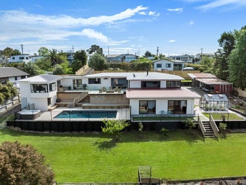 8 Maraetai School Road, Maraetai, Auckland