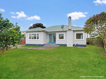 595 Queen Street East, Levin, Levin