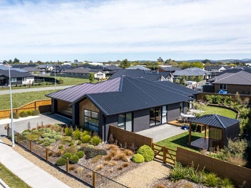 37 Claremont Crescent, Amberley, Amberley