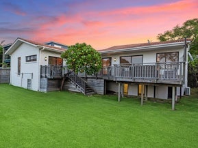 21 Scarboro Terrace, Murrays Bay, Auckland