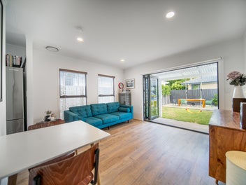 4/17A Grotto Street, Onehunga, Auckland