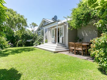 35 Homewood Avenue, Karori, Wellington