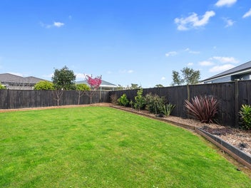 14 Malbec Place, Huapai, Kumeu