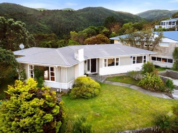 10 Levin Grove, Kelson, Lower Hutt
