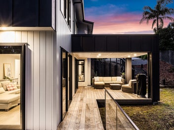 13A Roland Road, Greenhithe, Auckland