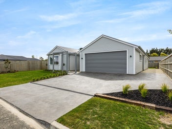 27 Plover Avenue, Amberley, Amberley
